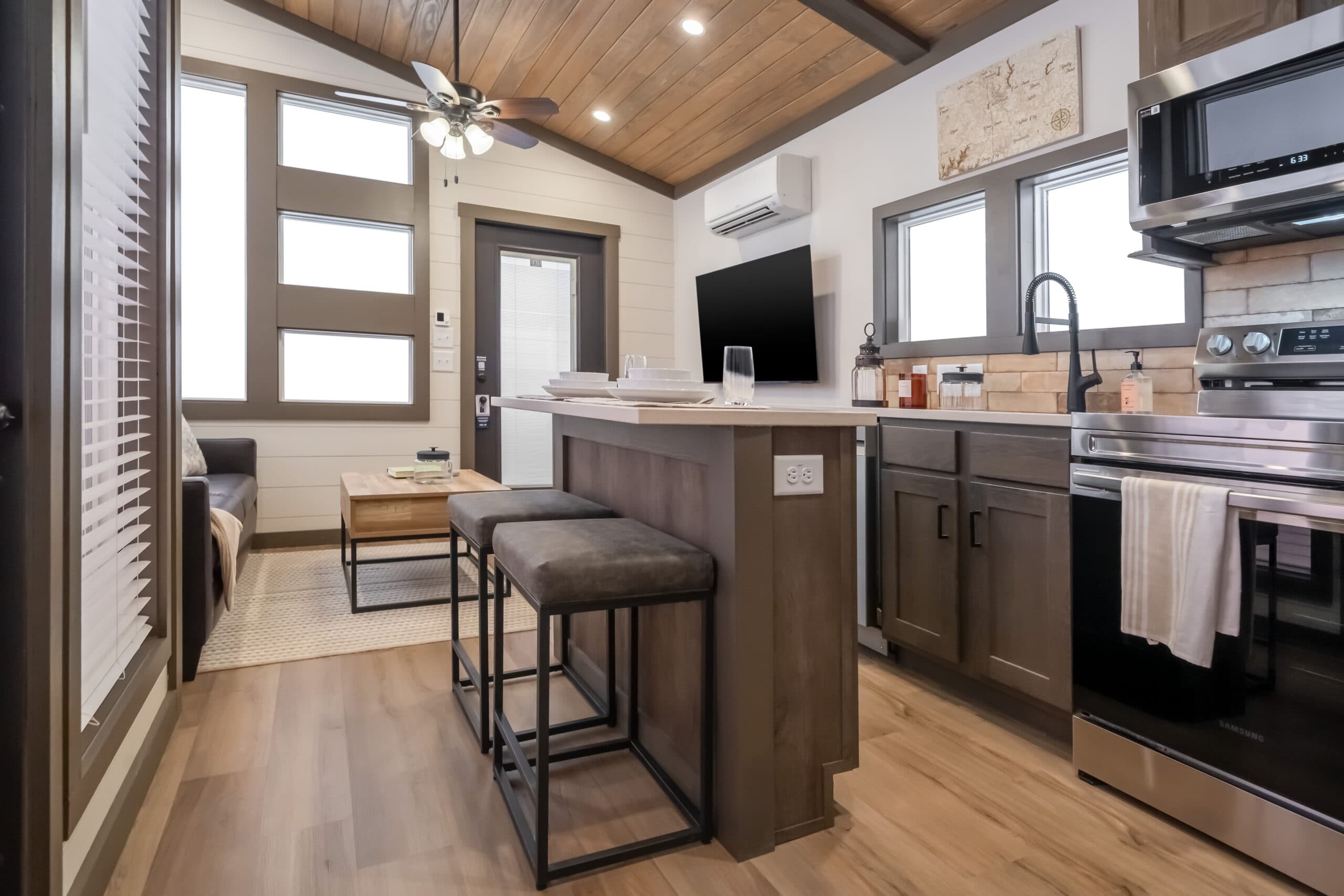 Skyway kitchen home features