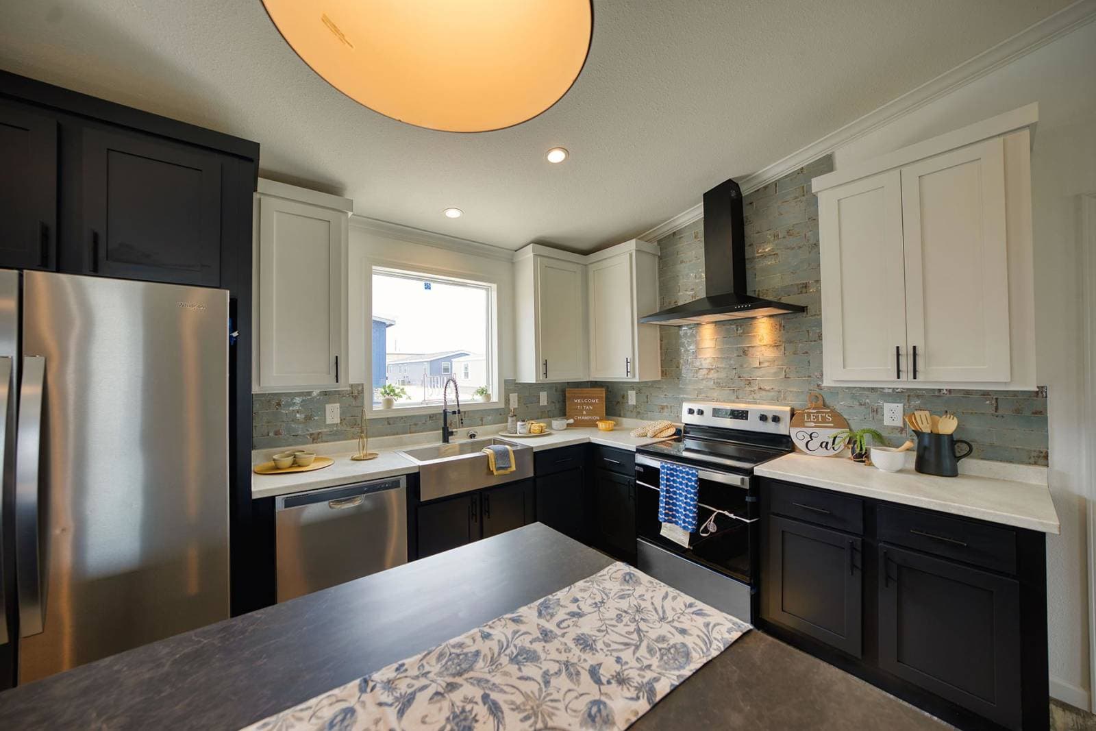 Titan extreme 2876h kitchen home features