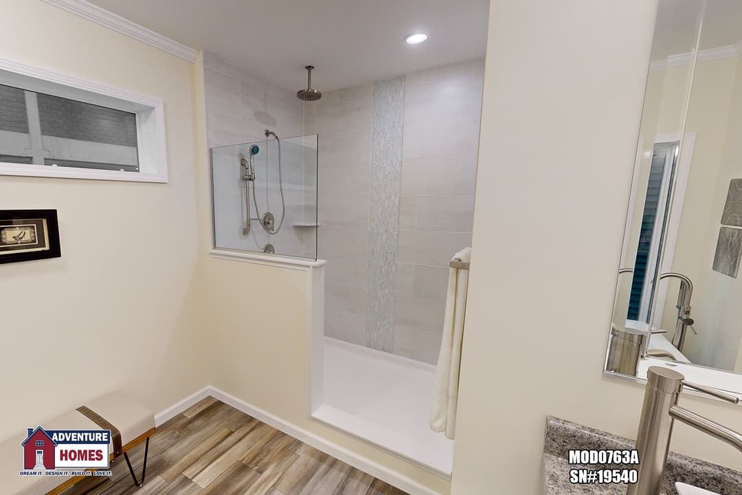 Mod0763a bathroom home features
