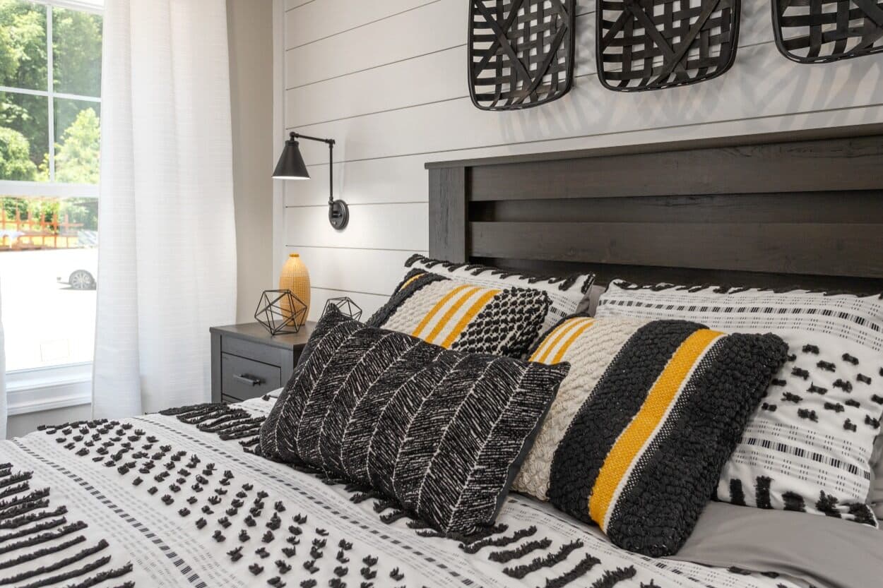 Sparta cape bedroom home features