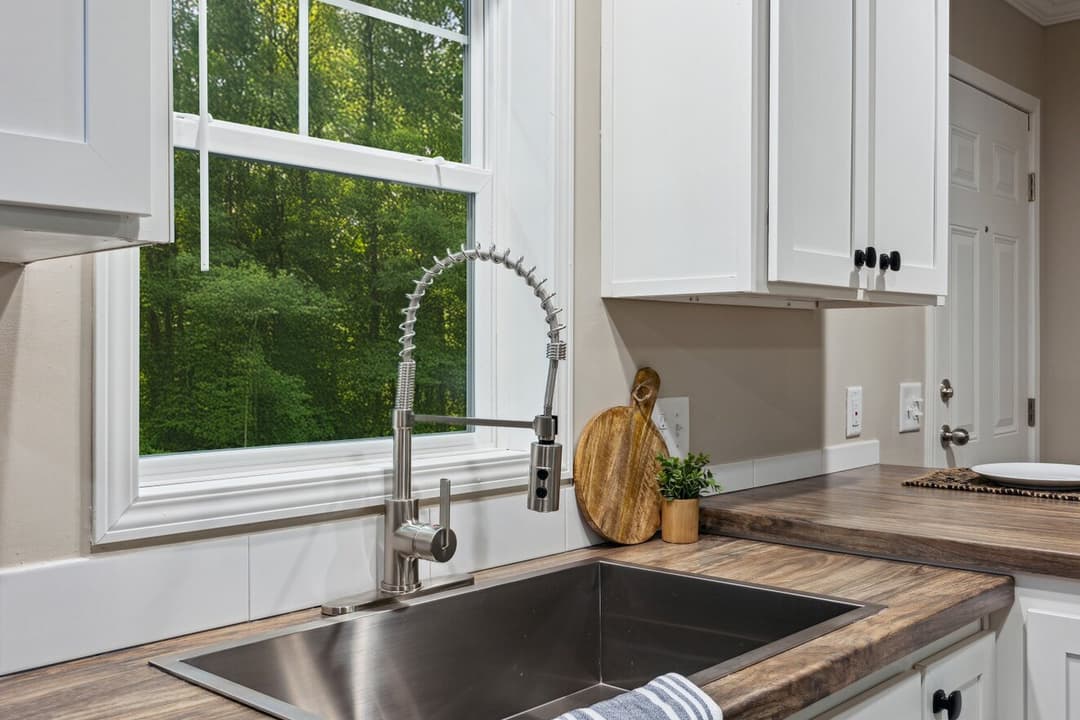 Blue ridge duplex kitchen home features