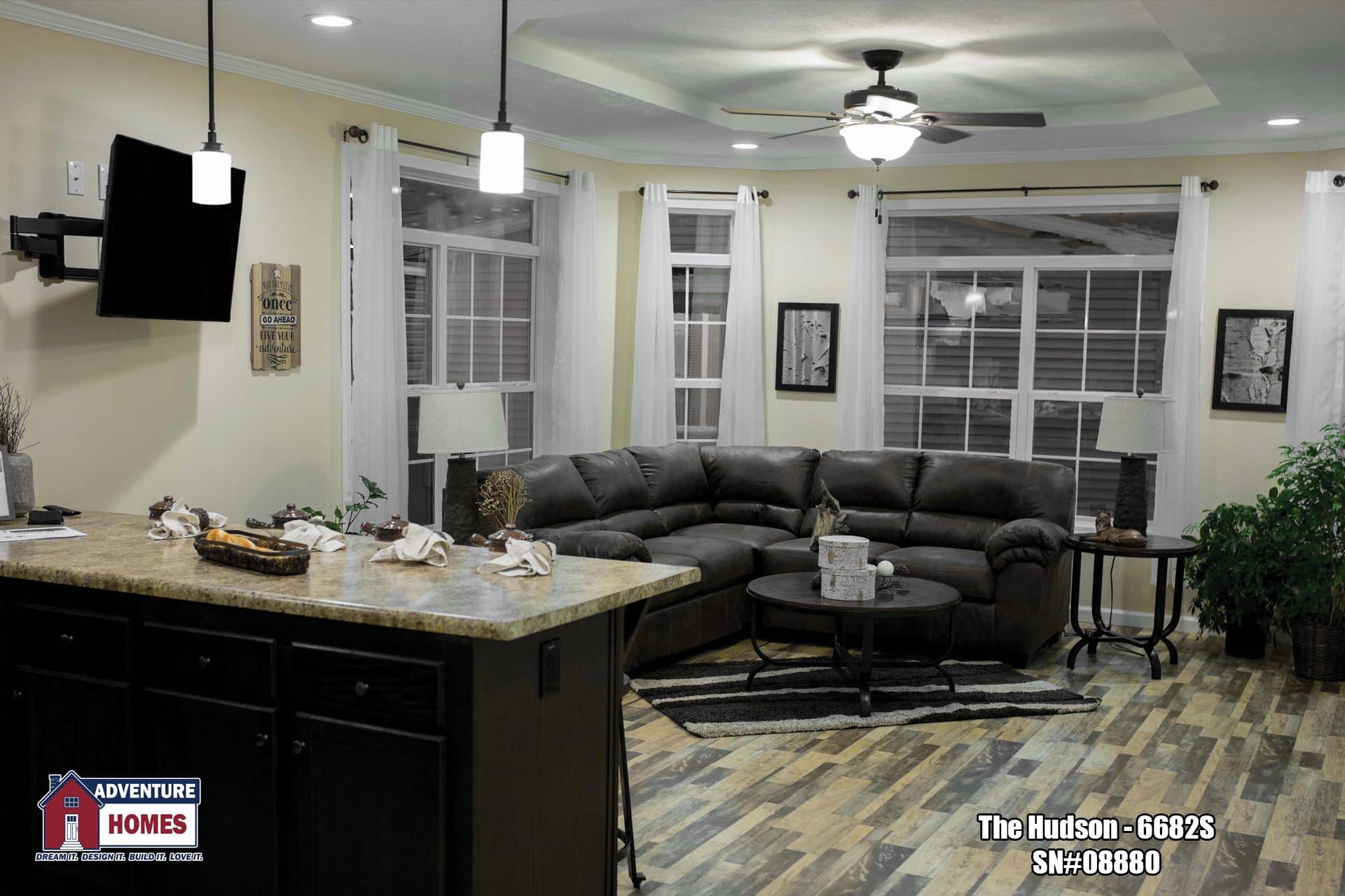 Hudson | 6682s interior home features