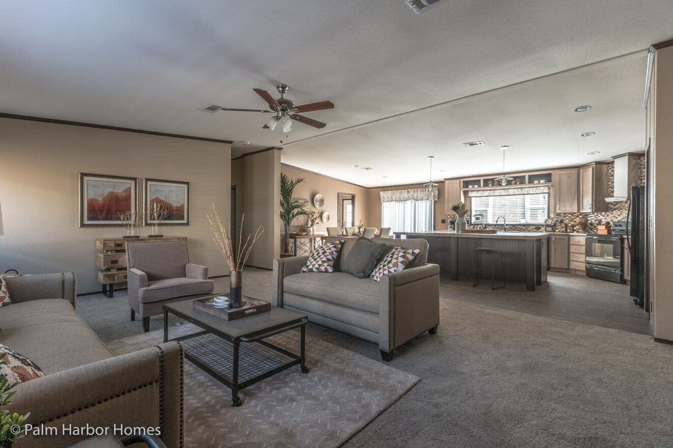 Magnum 32764f interior home features