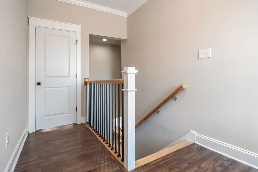 Farmhouse i two story interior home features