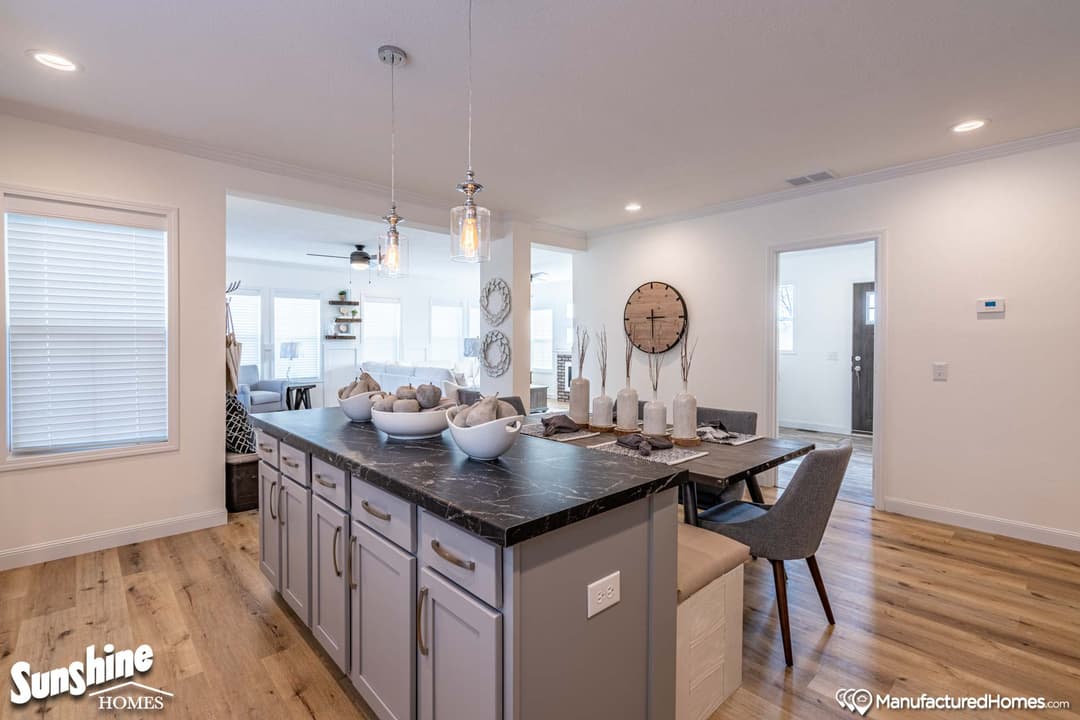 Pri3270-2024 kitchen home features