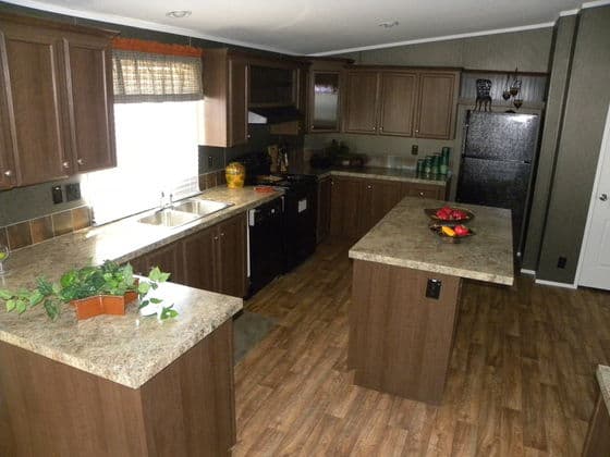 Benbrook 30684b kitchen home features