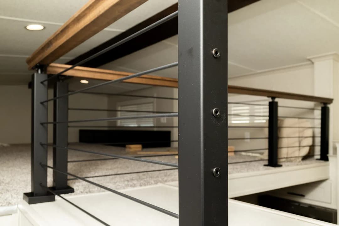 Eldorado 9033 interior home features