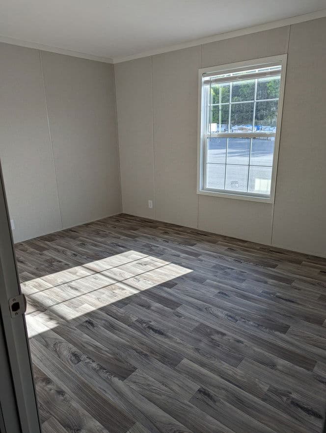 Cavco 32764c bedroom home features