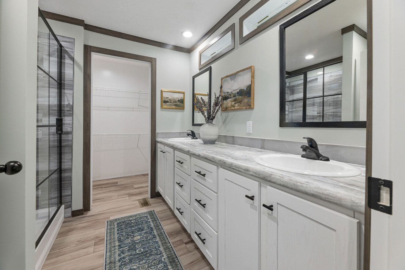 Hemos 28524b bathroom home features