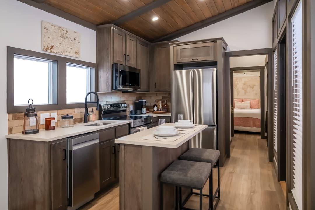 Skyway kitchen home features