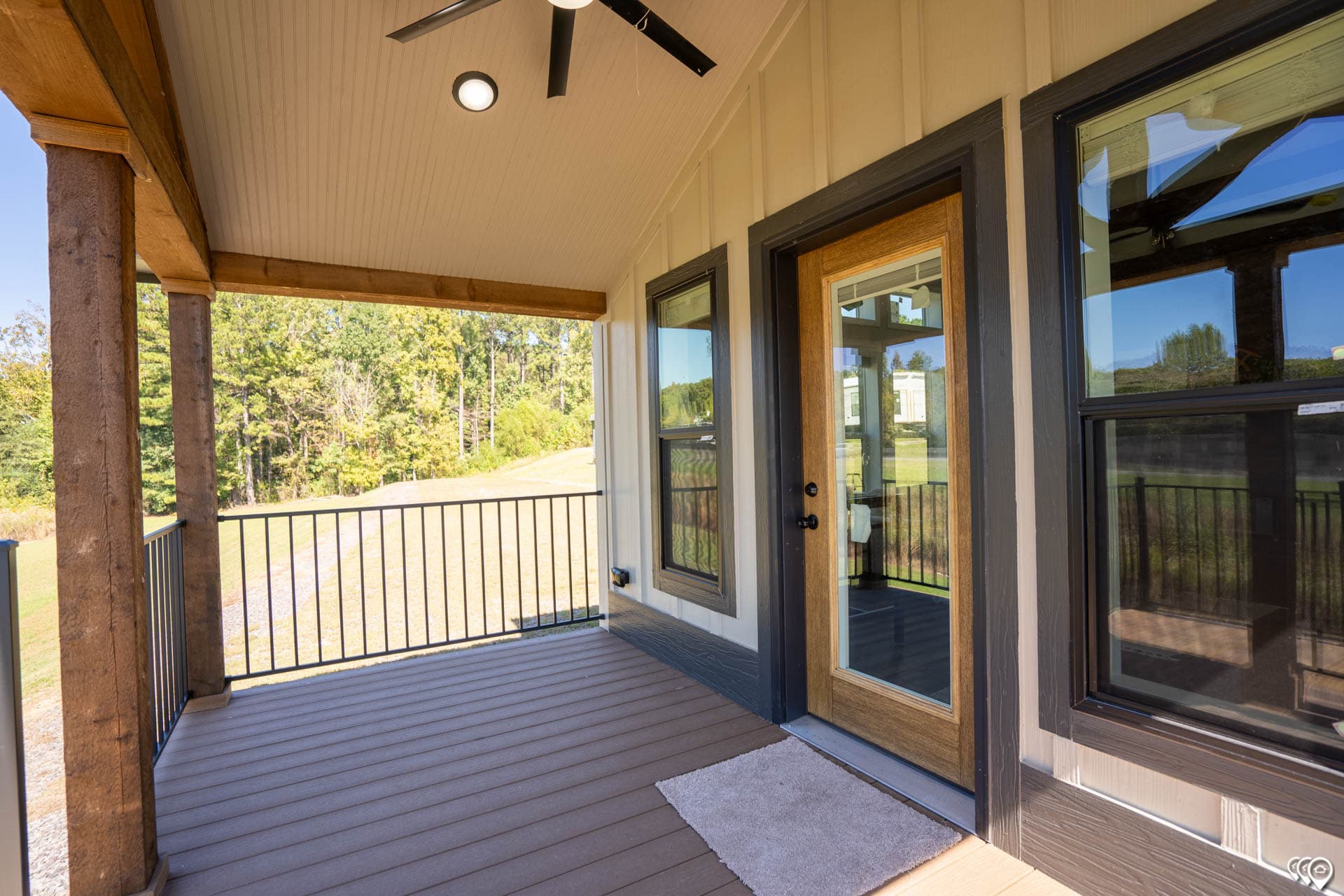 Cozy cabin 2 exterior home features