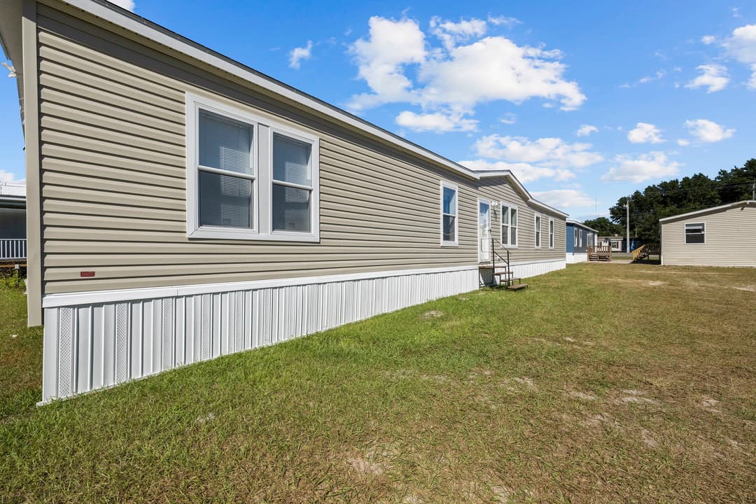 Keaton w/activity room exterior home features