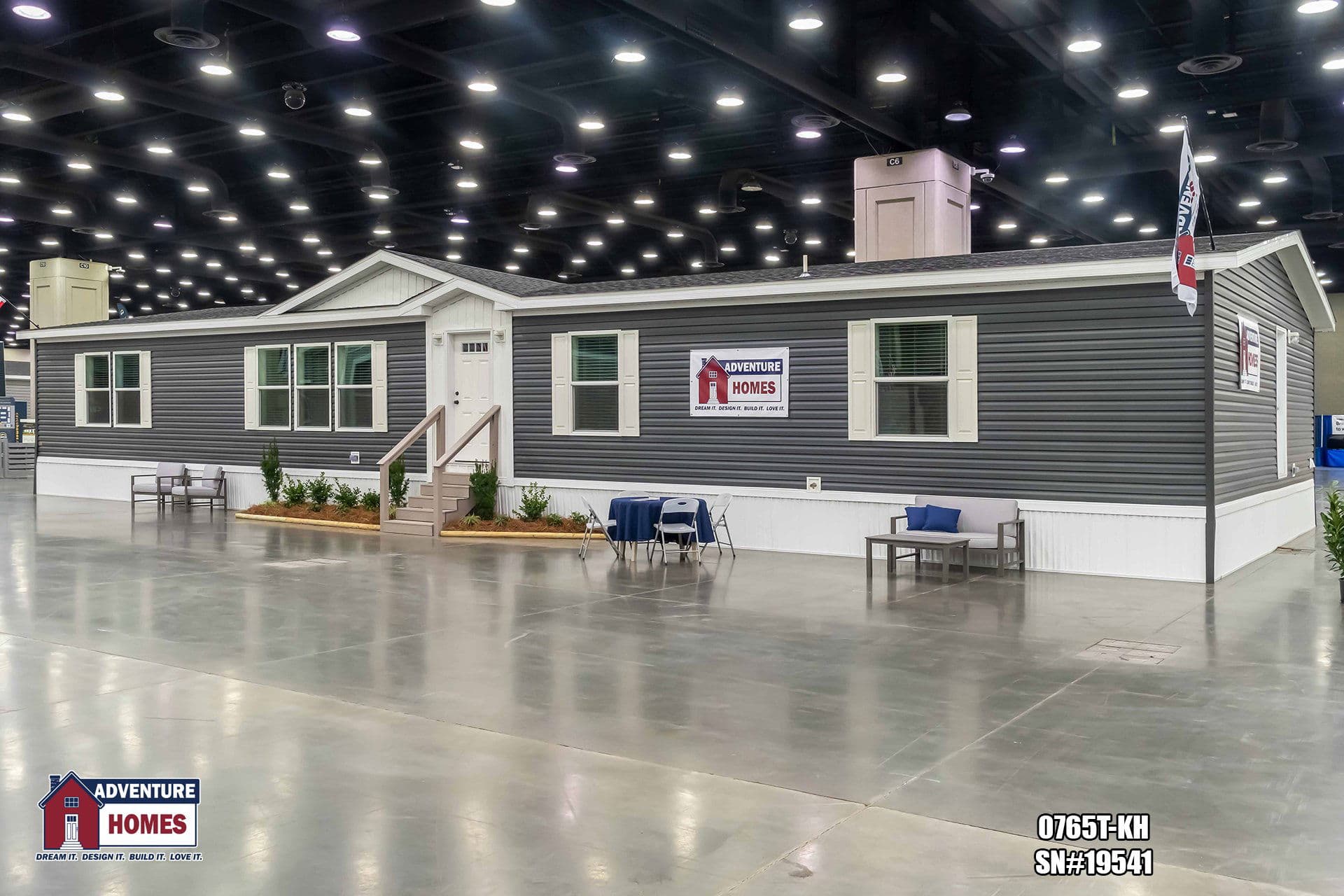 0765t-kh hero, elevation, and exterior home features