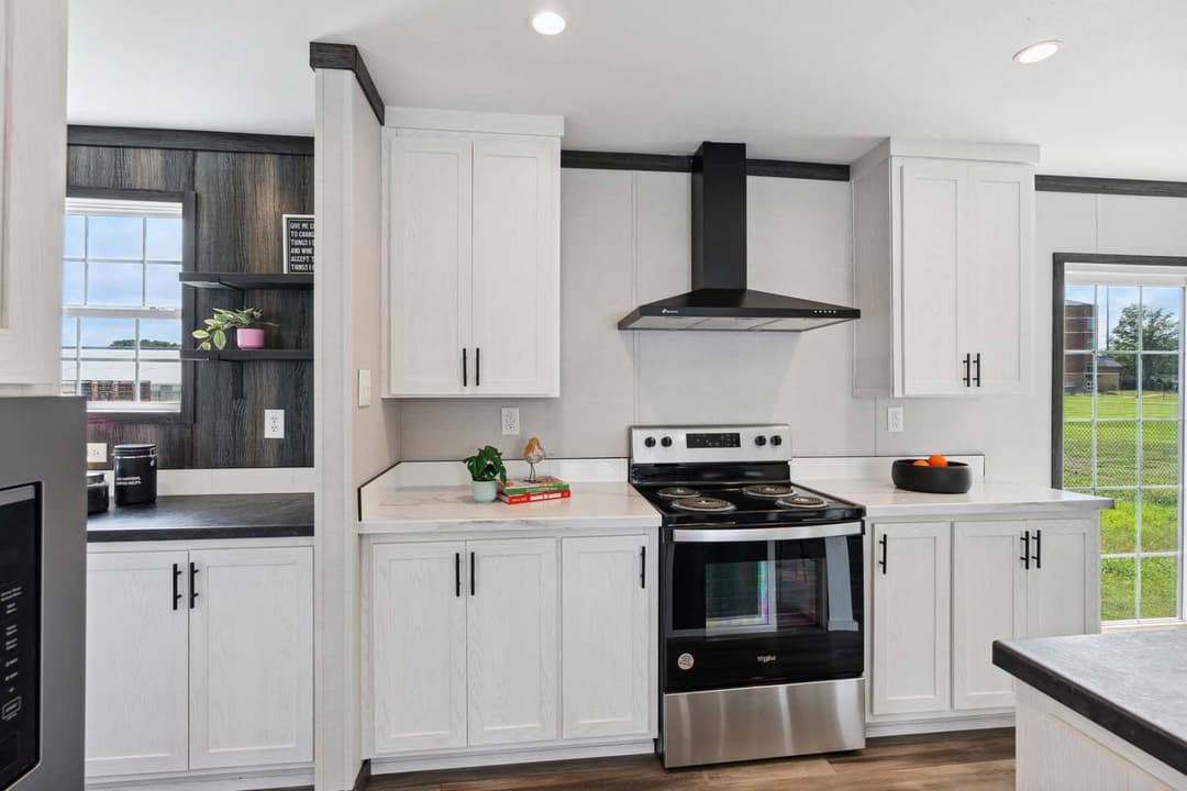 Clinch kitchen home features