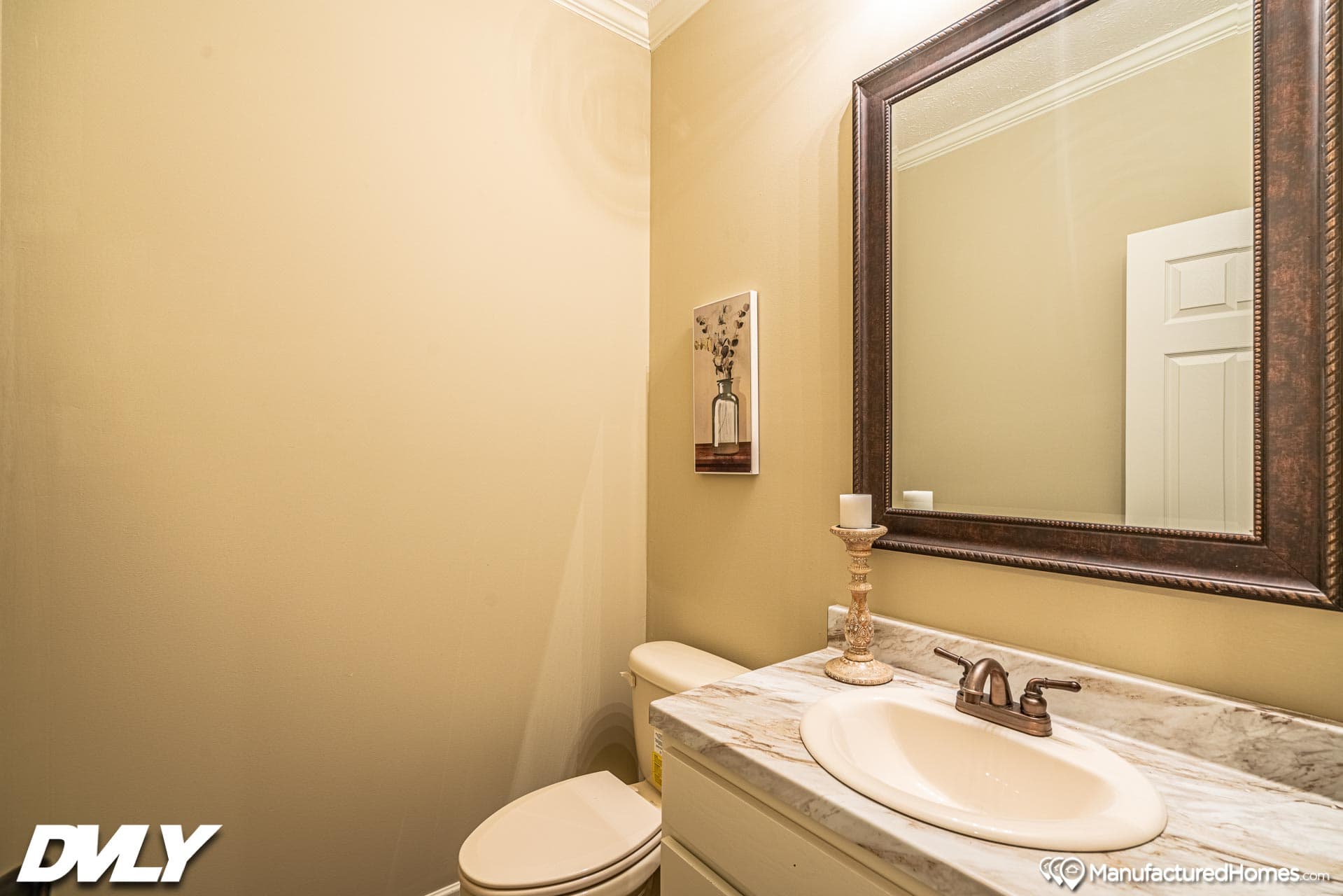 The klasse bathroom home features