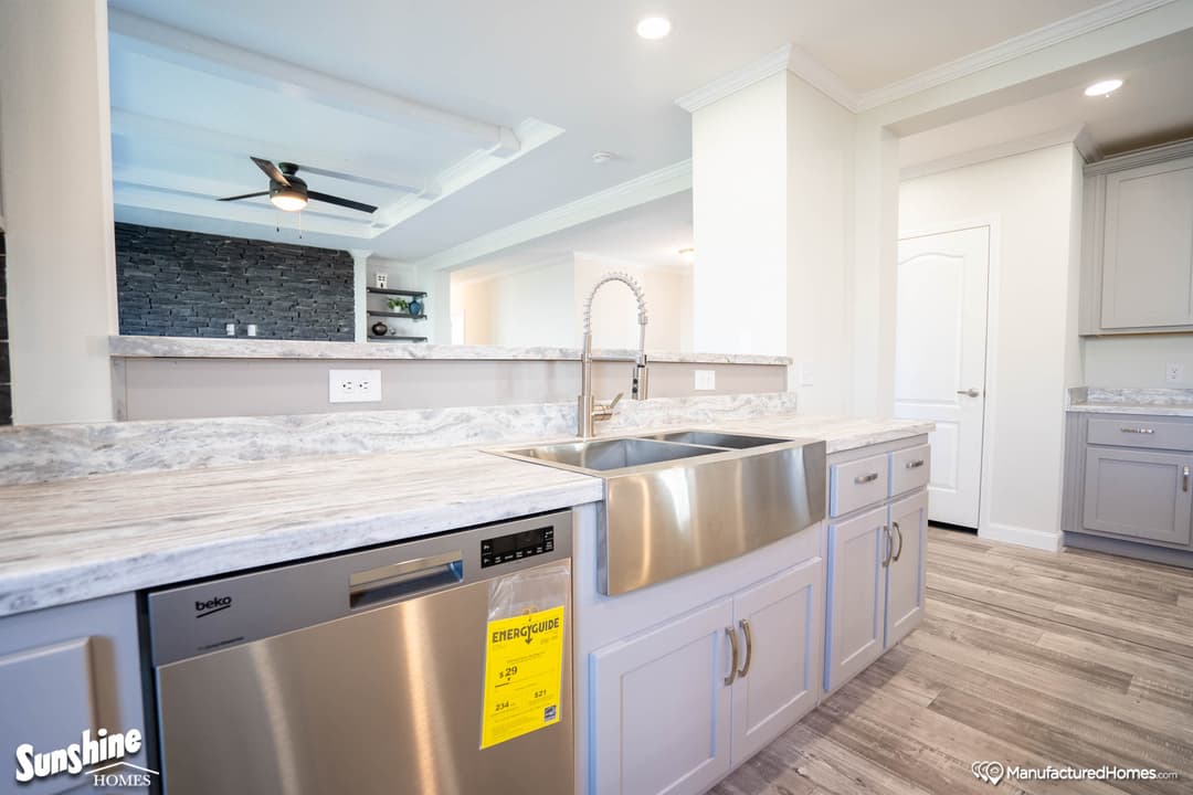 Pri3280-2043 kitchen home features