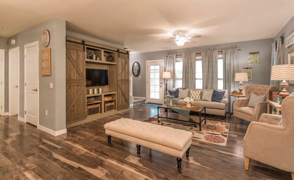 Oswego cottage ii interior home features