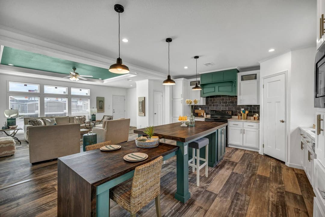 Titan extreme 3272c kitchen home features