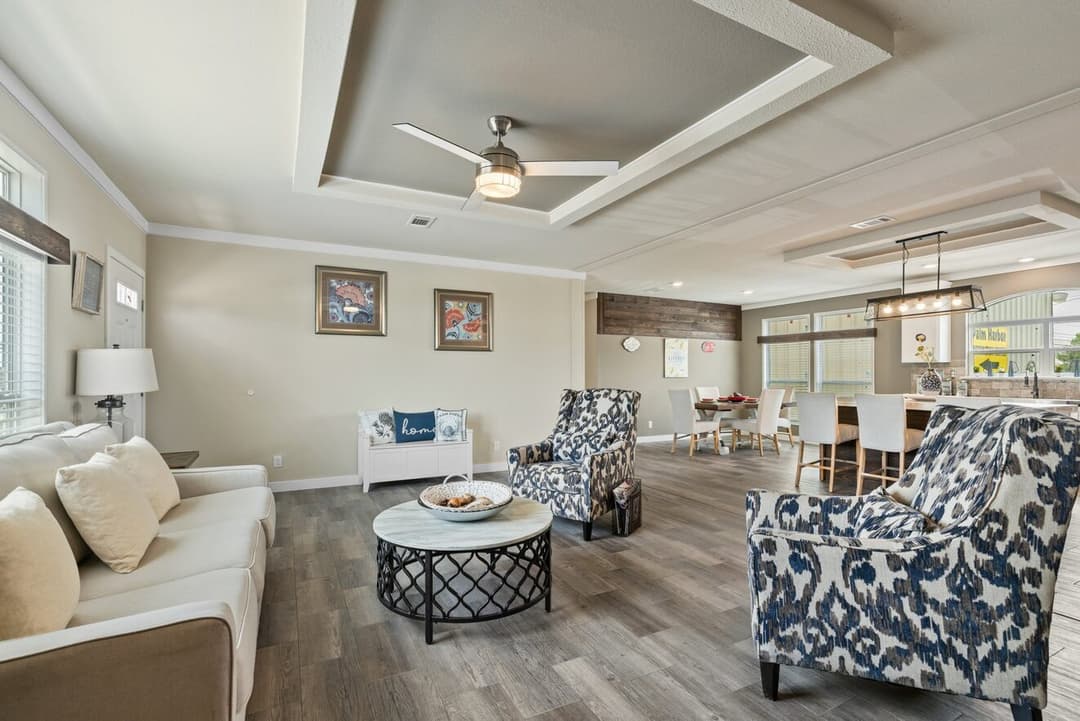 El rancho 32764a interior home features