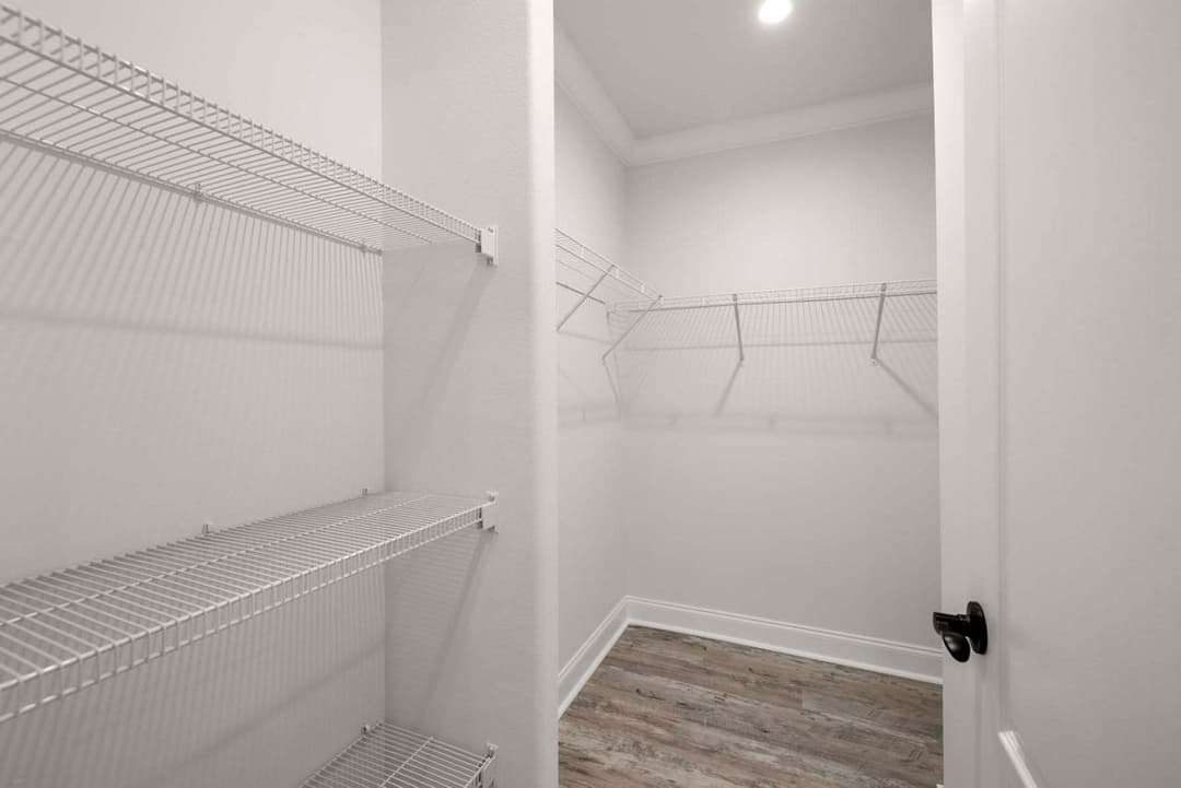 Silver springs 5046 exterior home features