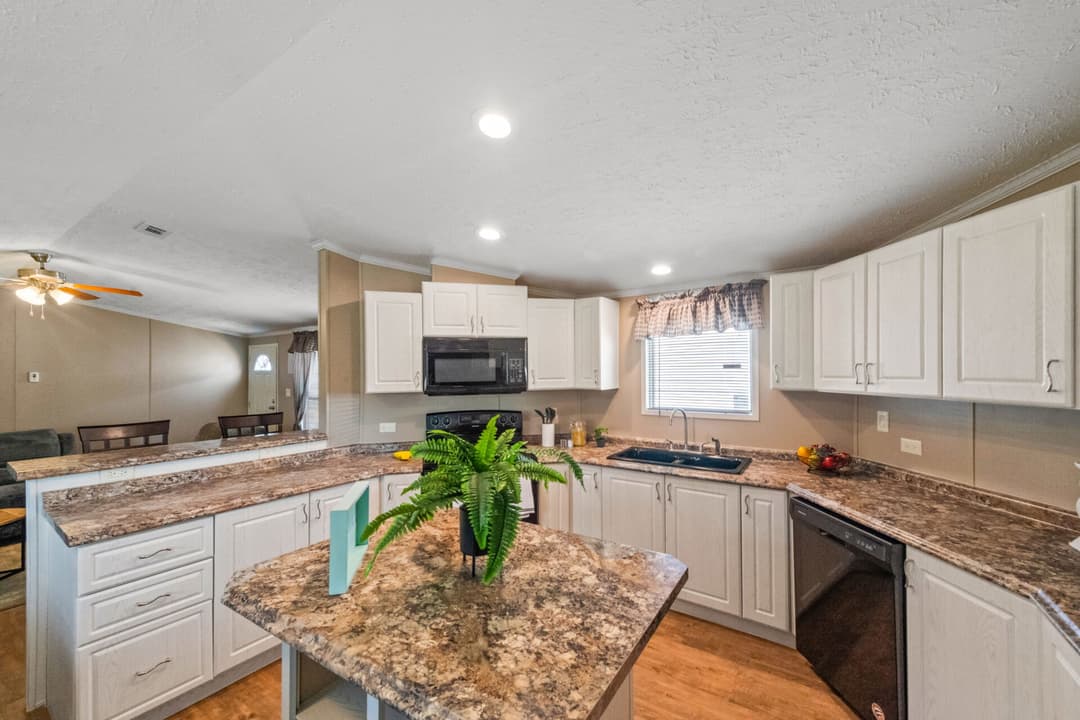 Ultra 18-wide h-18×80-32f kitchen home features