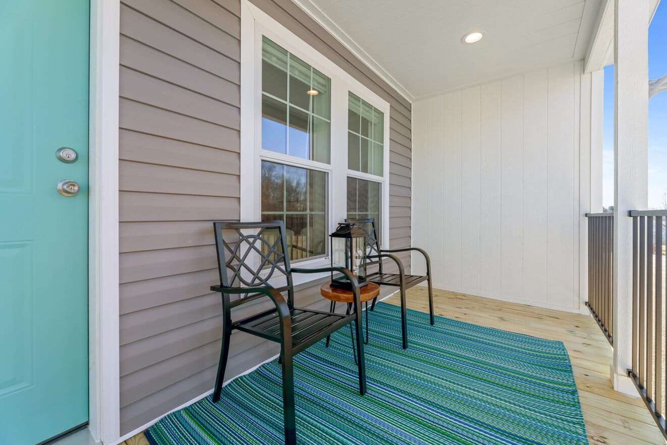 The roanoke duplex exterior home features