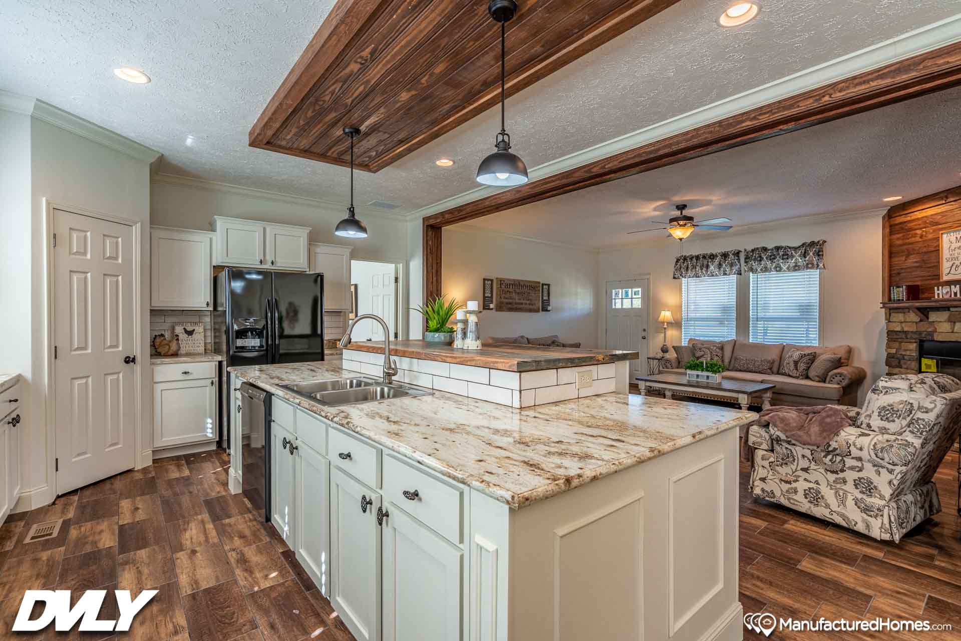 Orchard house (study) kitchen home features