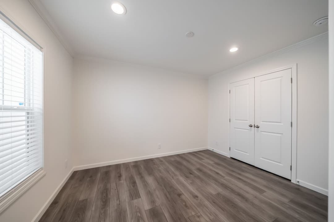 Southport bedroom home features