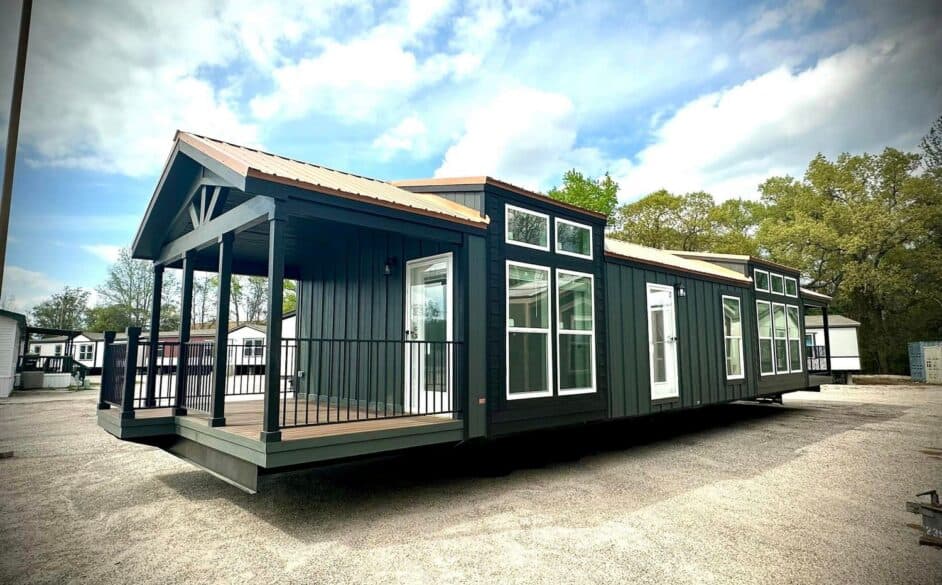 Starling d44ep8 hero, elevation, and exterior home features