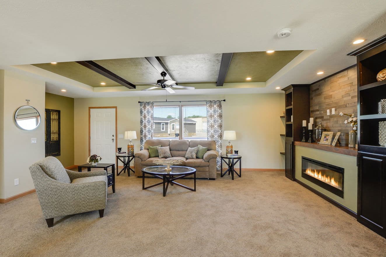 The blue ridge 185005 interior home features