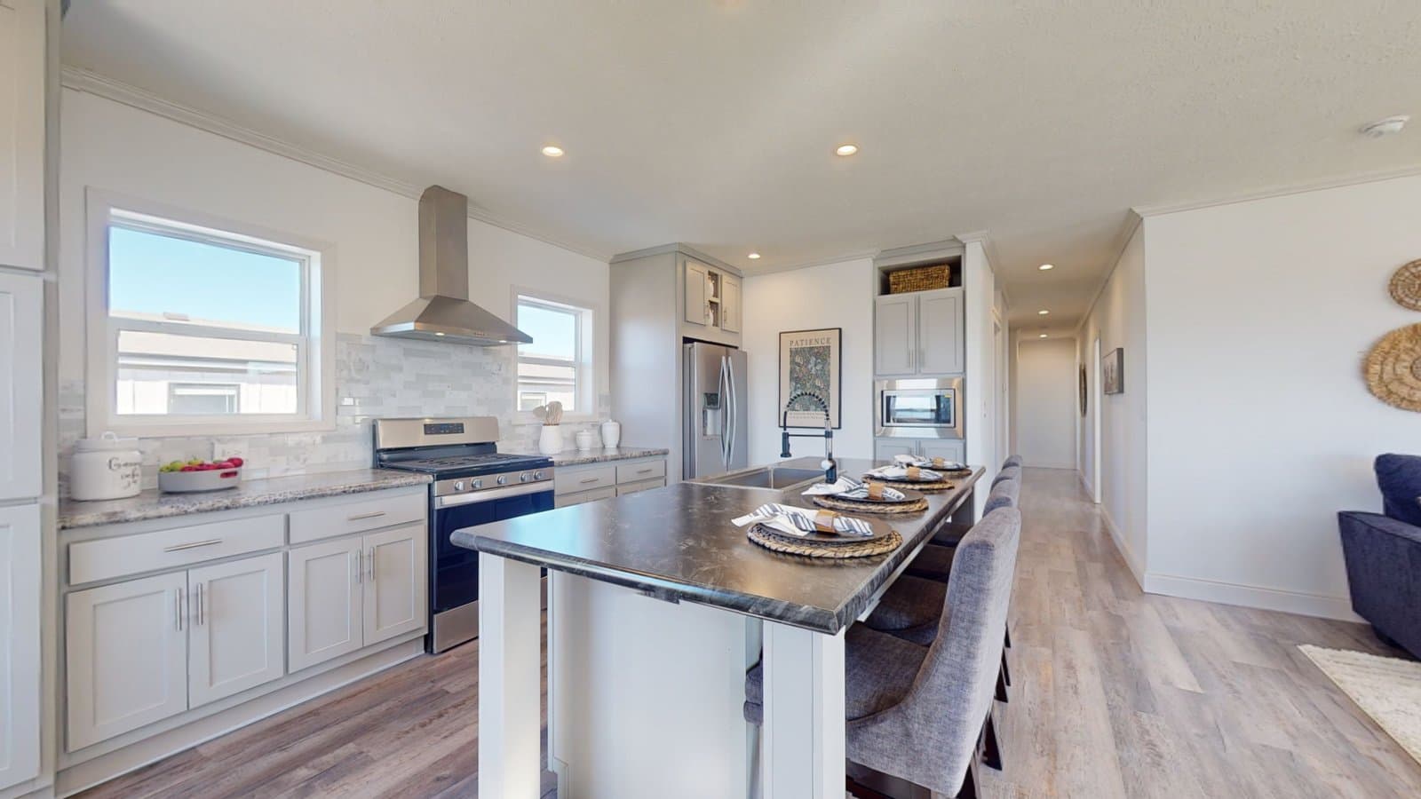 Orion-e kitchen home features