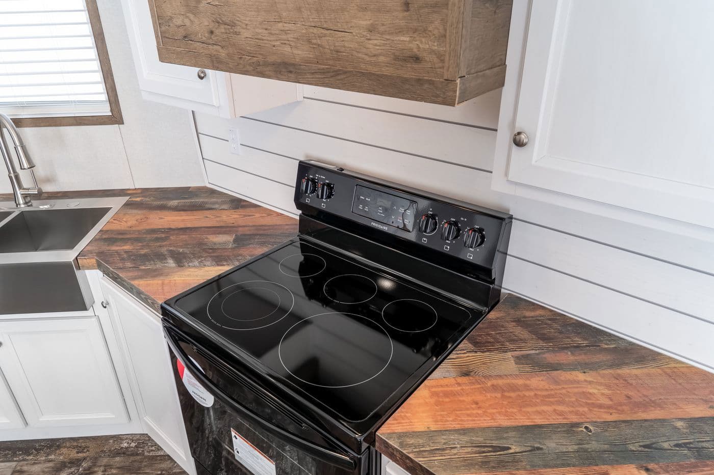 Anniversary entertainer kitchen home features