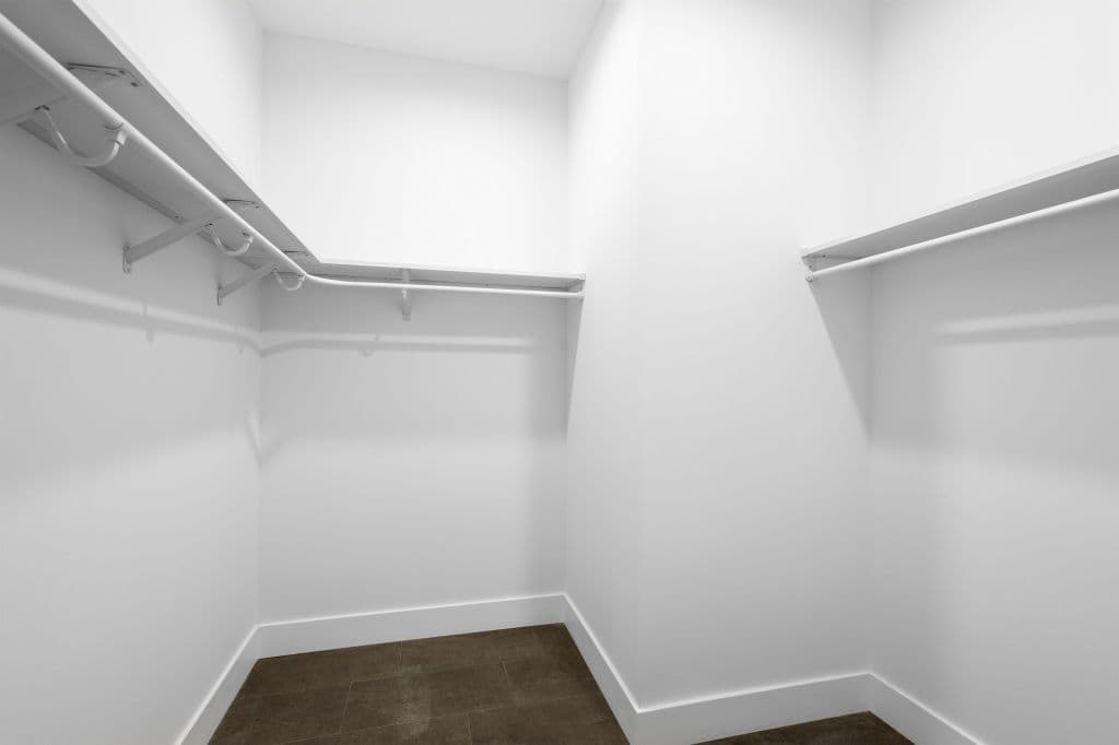 Signa 1 interior home features