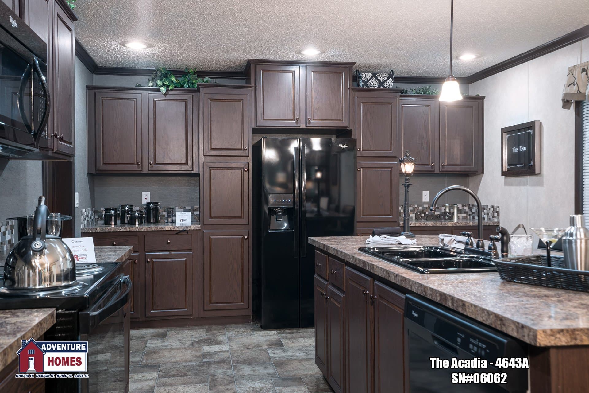 Acadia | 4643a kitchen home features