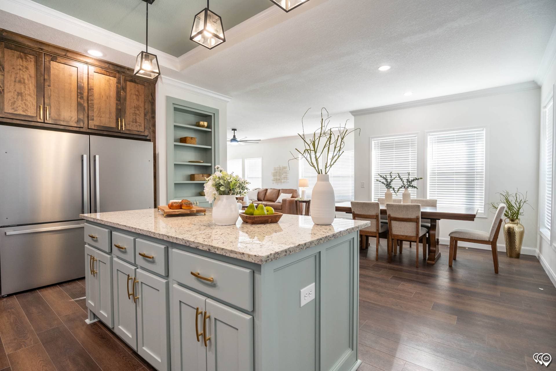 Pri3284-2073 kitchen home features