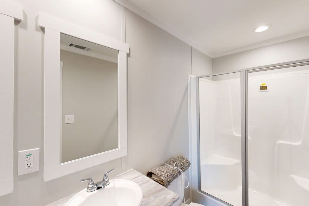 Balboa 7266 bathroom home features