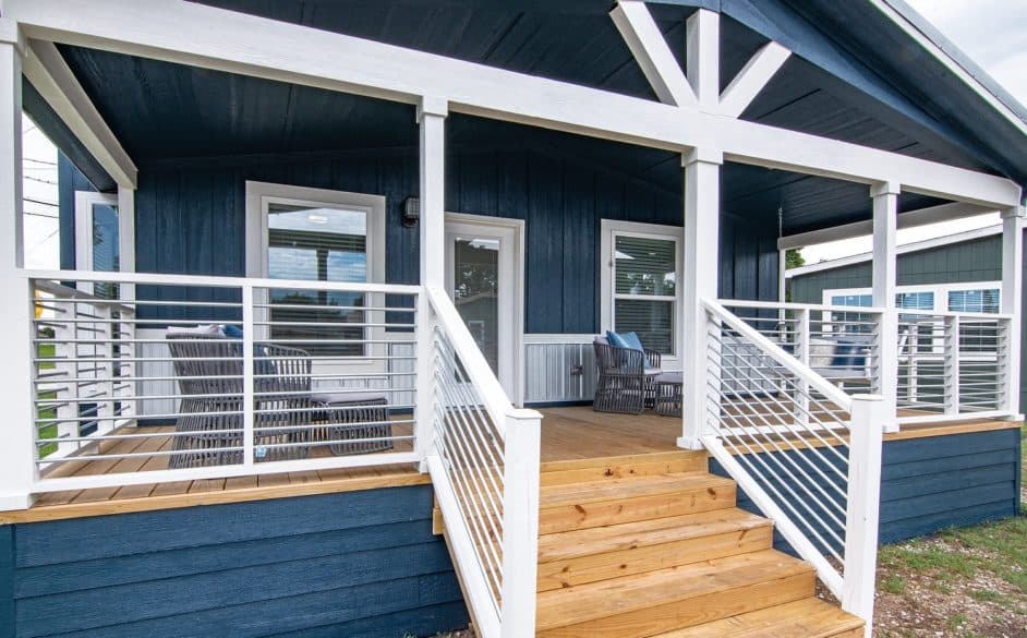 Falcon l40ep8 elevation and exterior home features