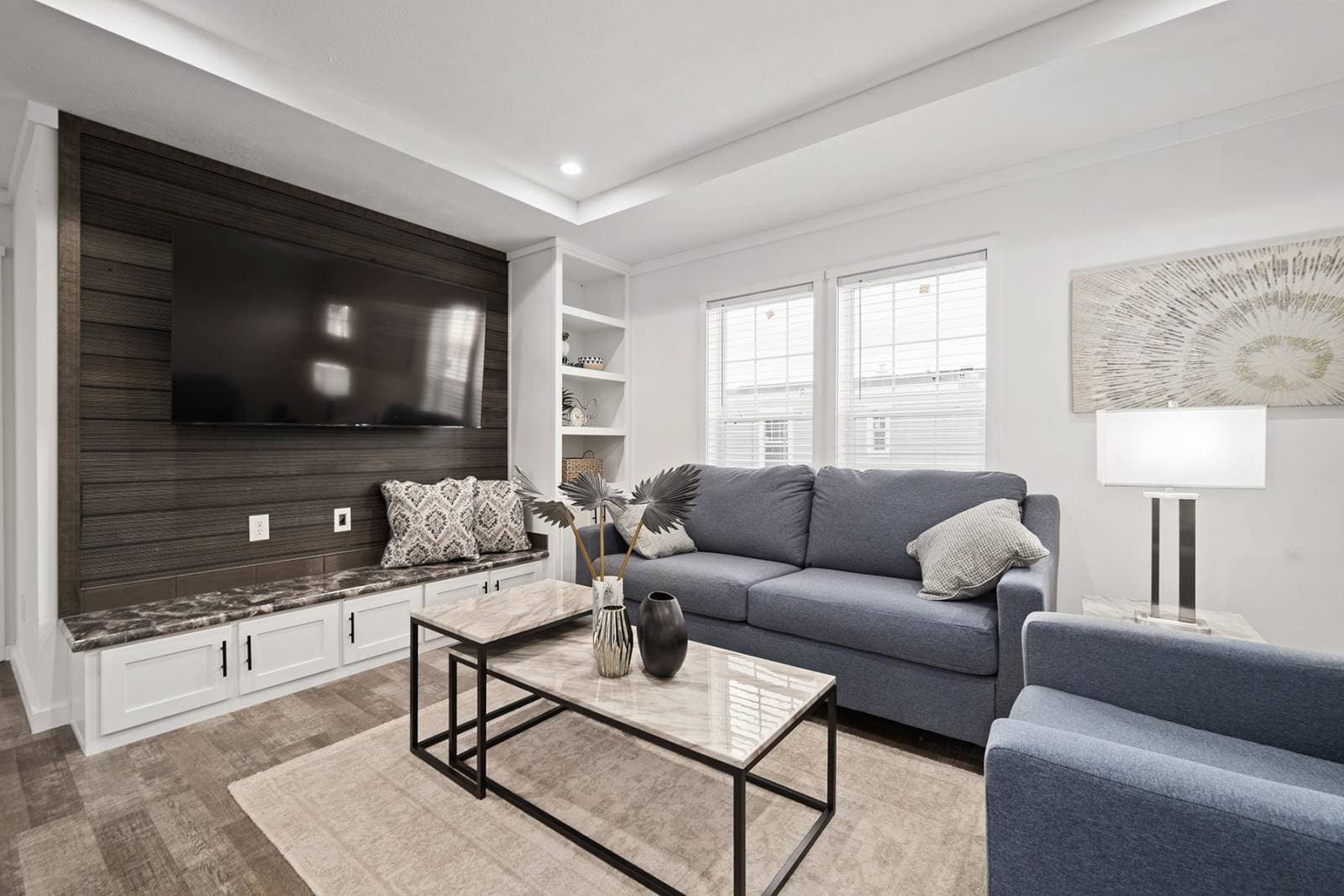 Aspire interior home features