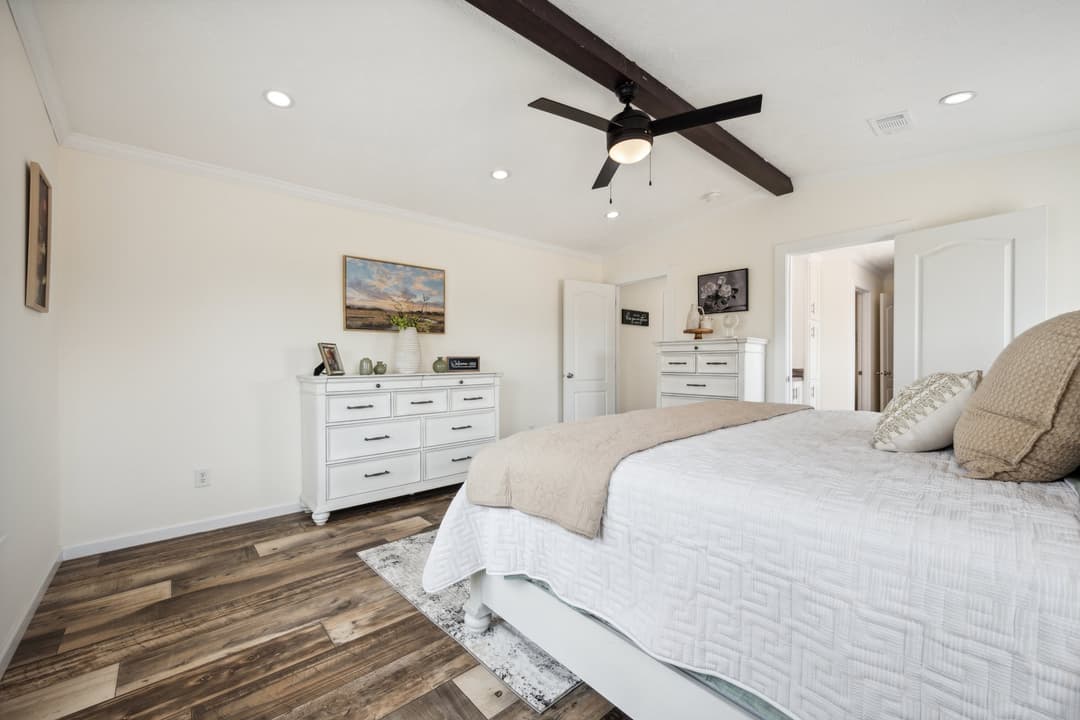 Nexus bedroom home features