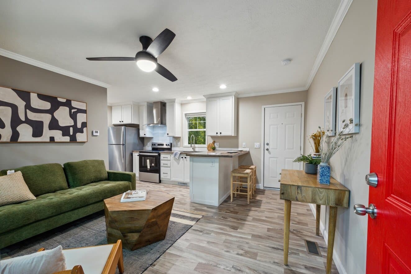 Blue ridge duplex interior home features