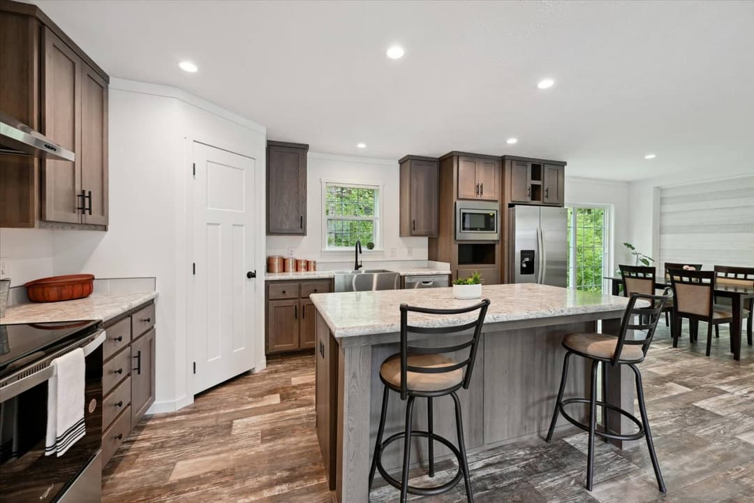 Elevate 56 kitchen home features