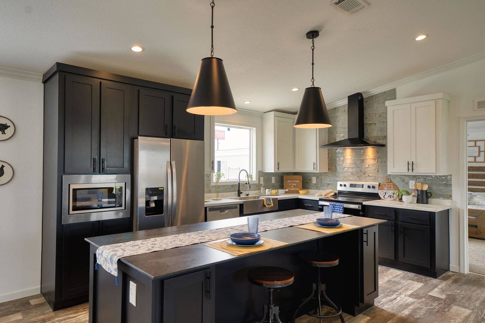 Titan extreme 2876h kitchen home features