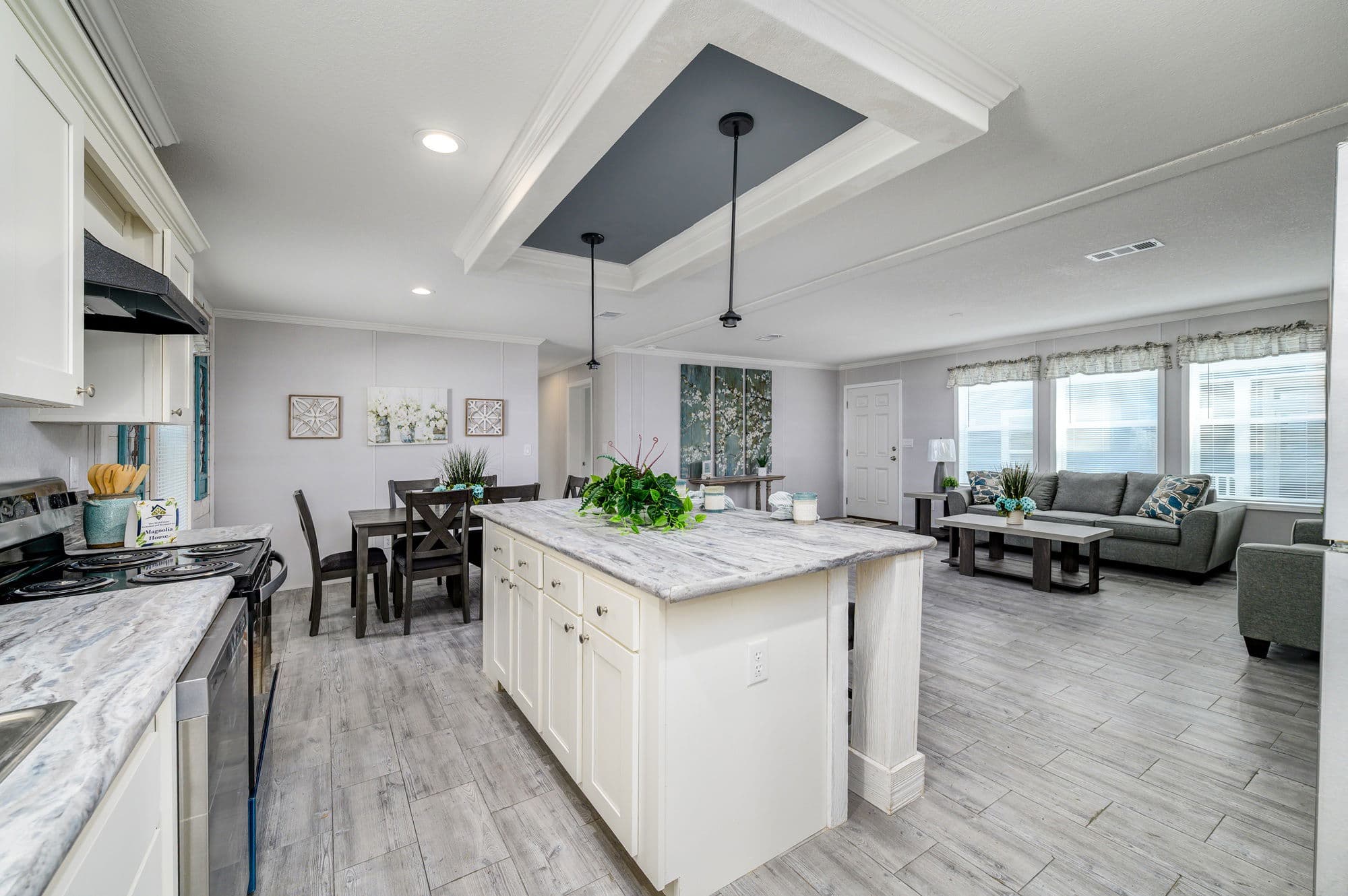 Marco 60 kitchen home features