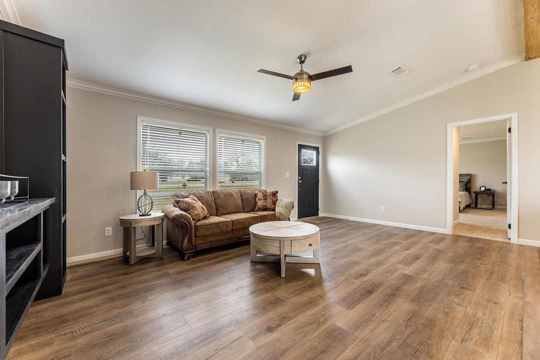 Innovation 2864h interior home features