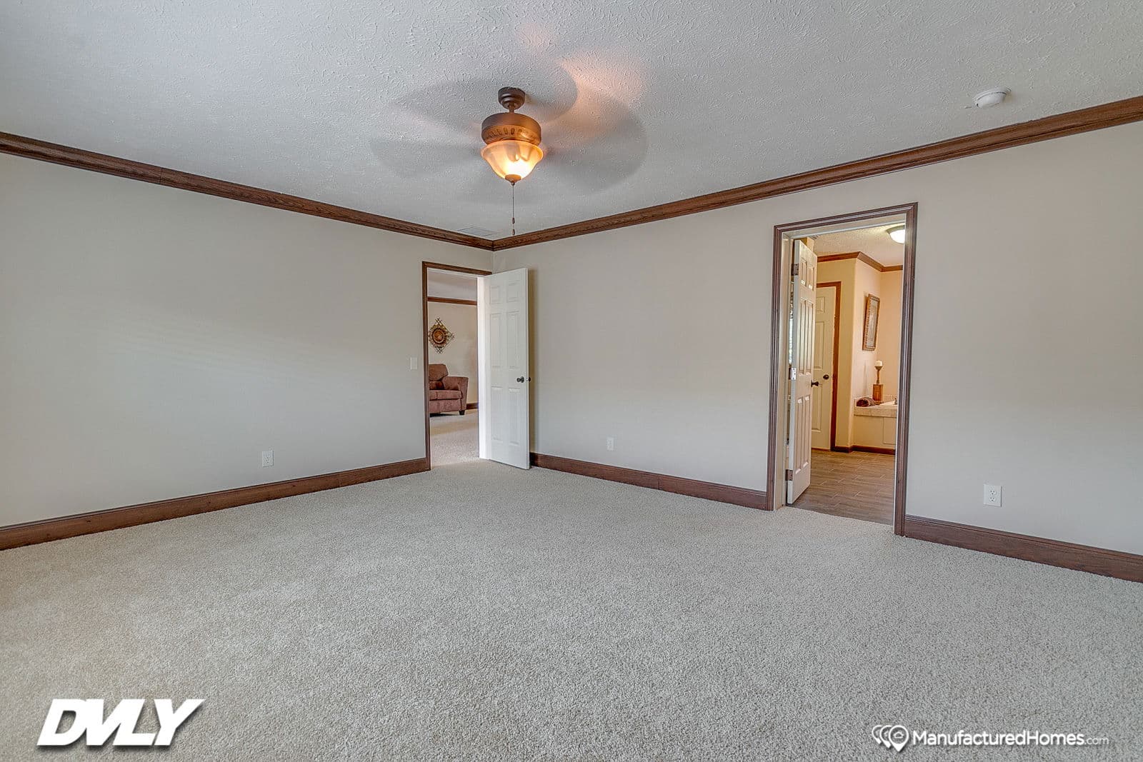 Brooks pointe bedroom home features