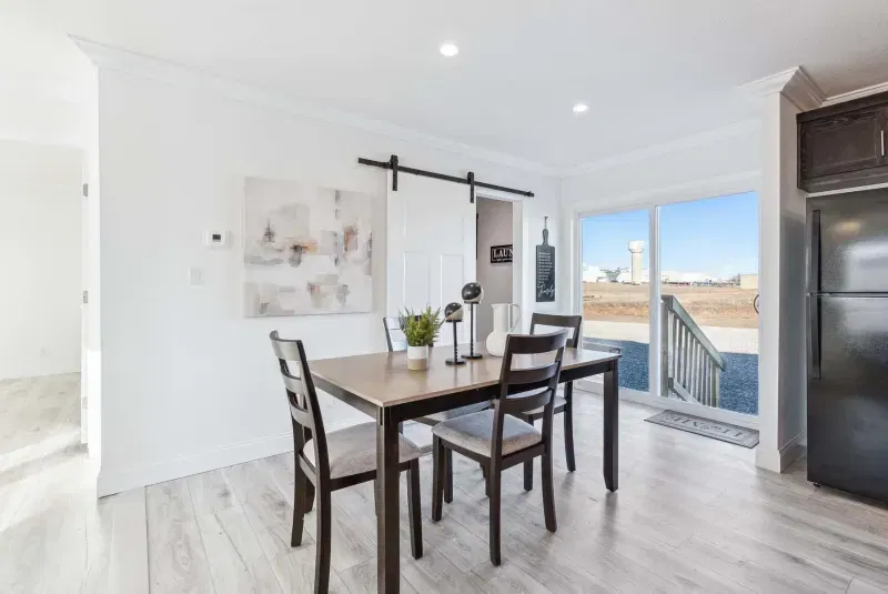 Prairie dune 8862 interior home features