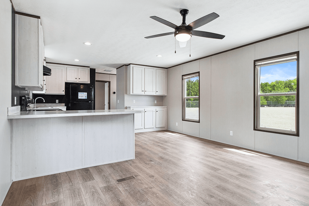 Homestead 16562a interior home features