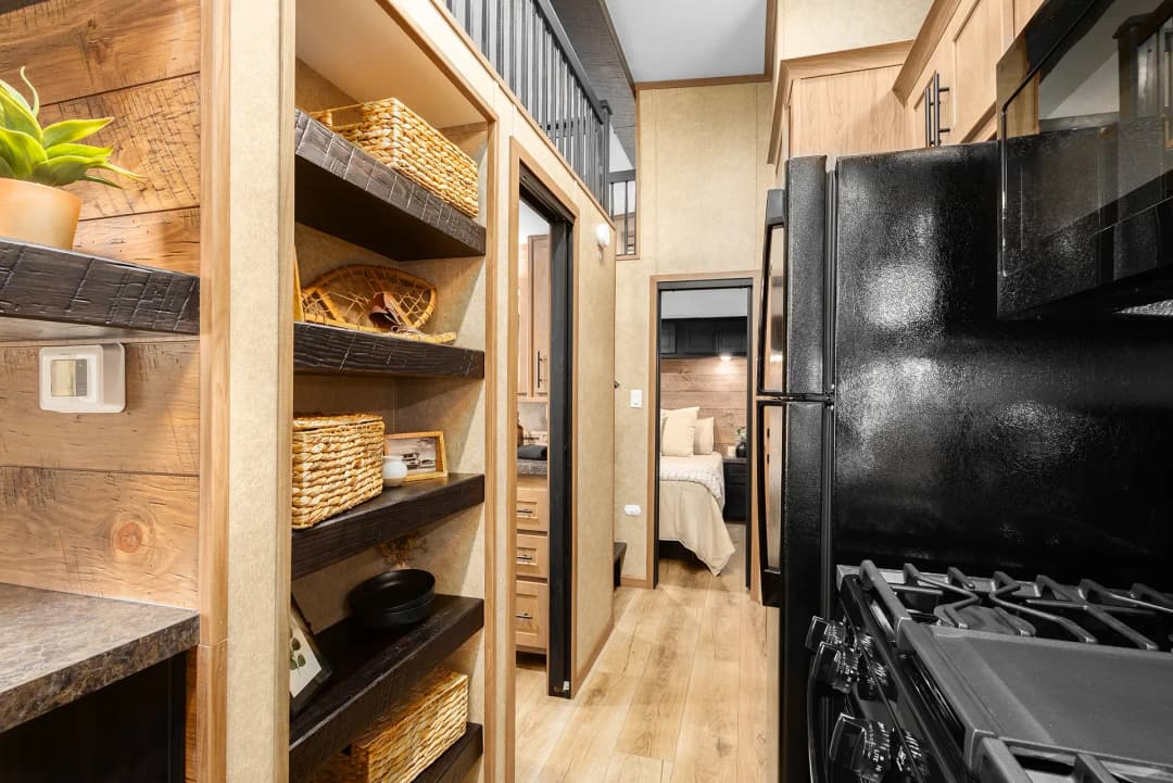 Island 5065 kitchen home features