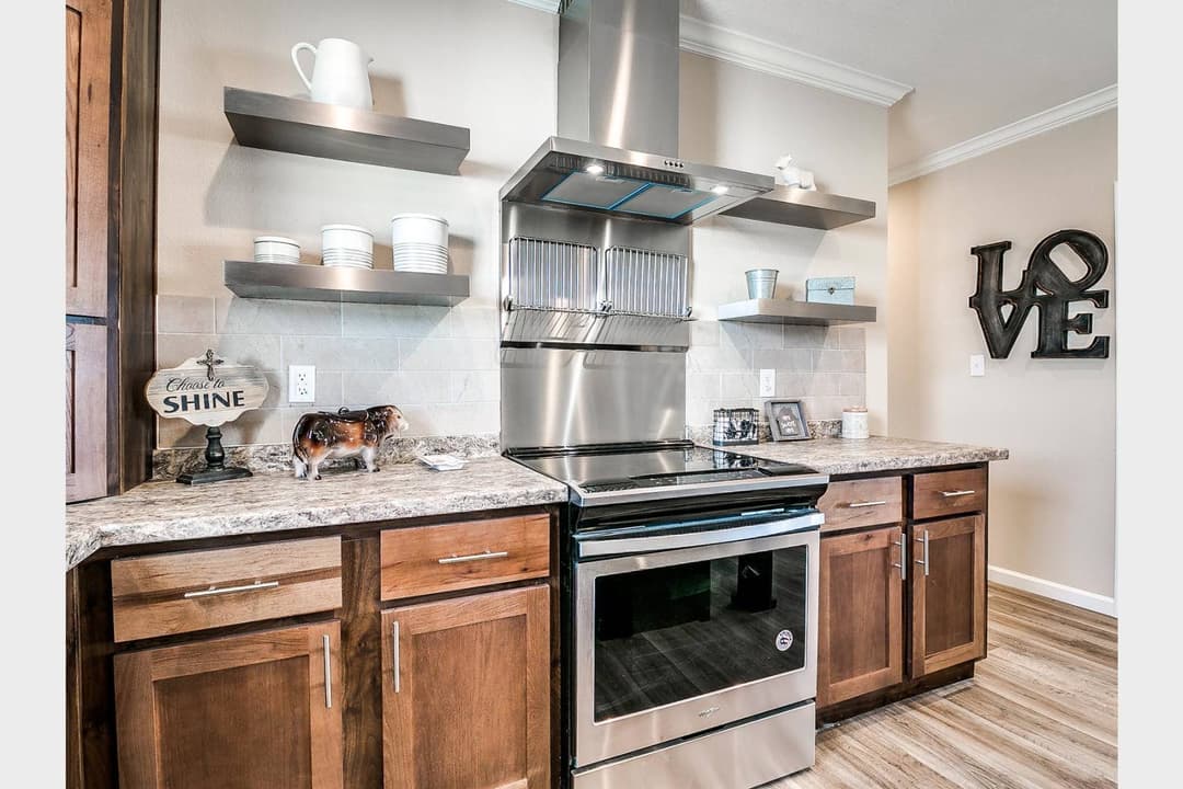 Titan extreme 3276t [the memphis] kitchen home features