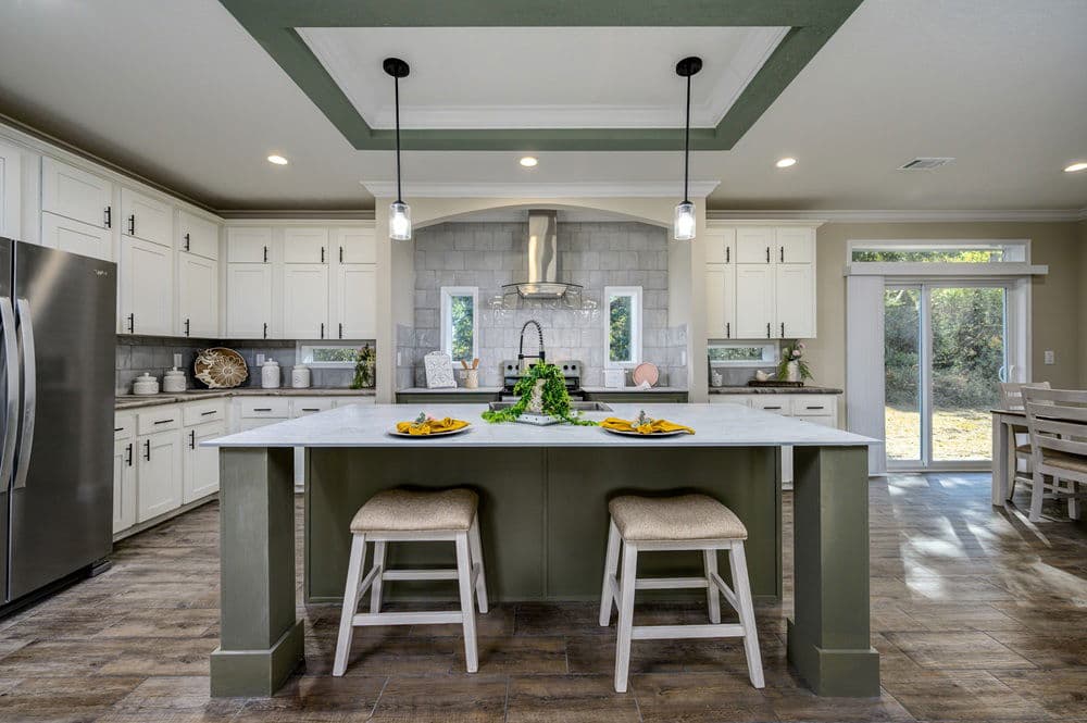 Marathon kitchen home features